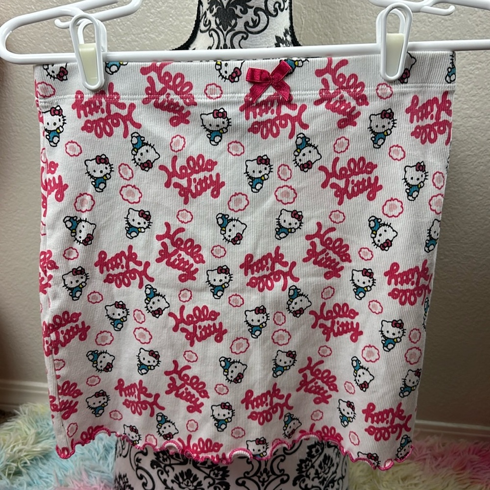 NWOT Sanrio Hello Kitty Graphic Fitted Fashion Skirt 10